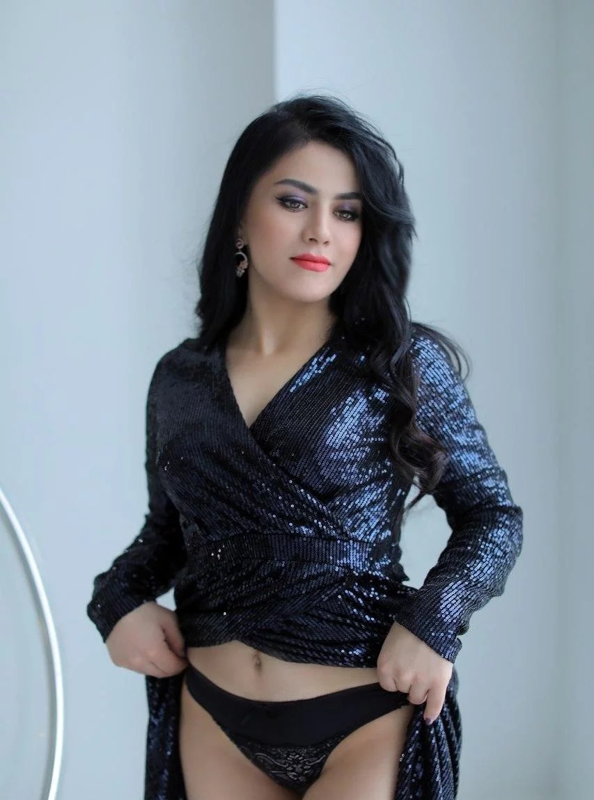 Лена привлекальеная девушка из Кадиевки цена от 3500 руб