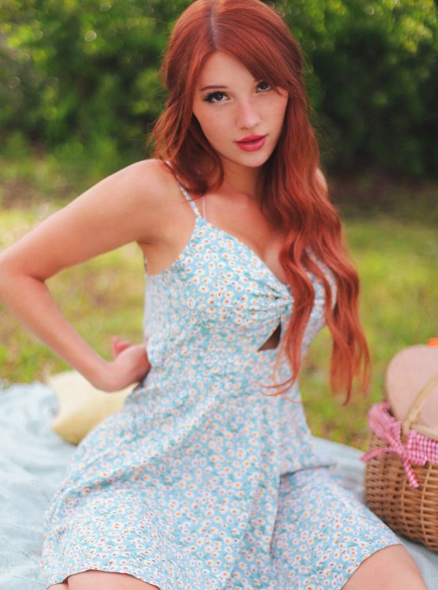 Эмма привлекальеная девушка из Кадиевки цена от 3000 руб