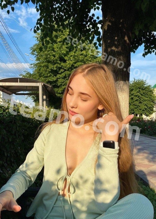 Милана привлекательная девушка из Кадиевки цена от 3000 руб
