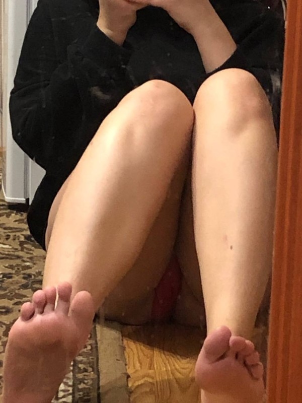 Дашута привлекательная девушка из Кадиевки цена от 3000 руб