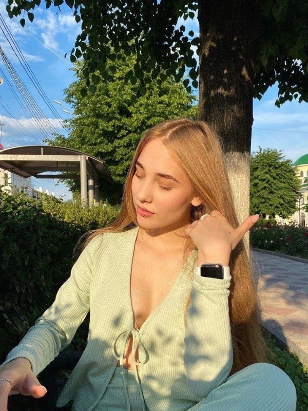 Милана привлекательная девушка из Кадиевки цена от 3000 руб